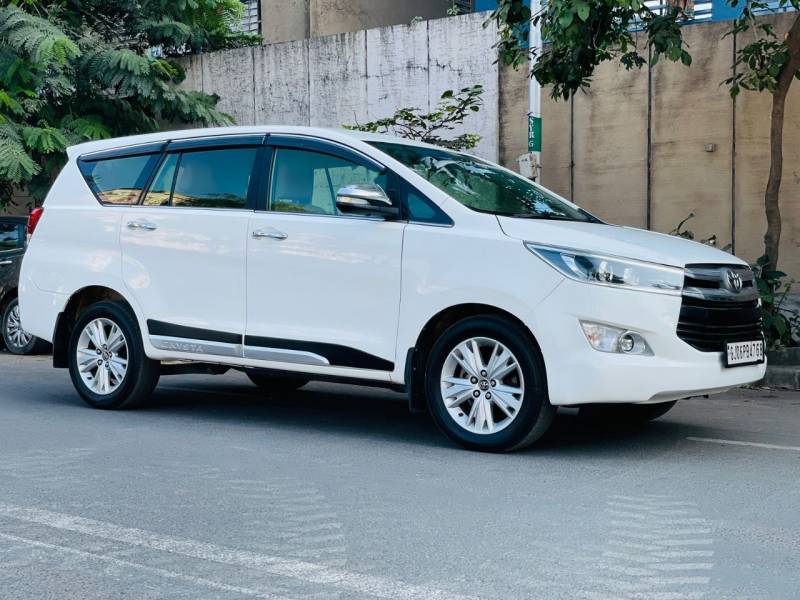 Toyota Innova Crysta 2.8 ZX AT 7 STR