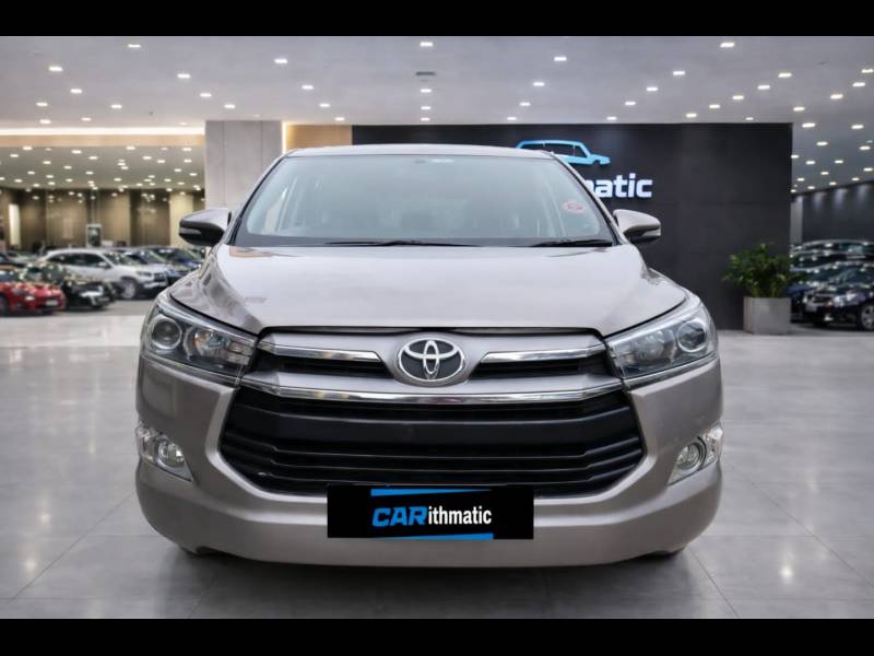 Toyota Innova Crysta 2.4 VX 8 STR