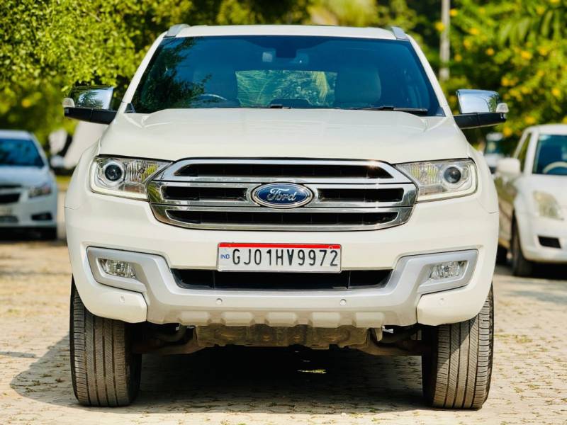 Ford Endeavour Titanium 3.2 4x4 AT