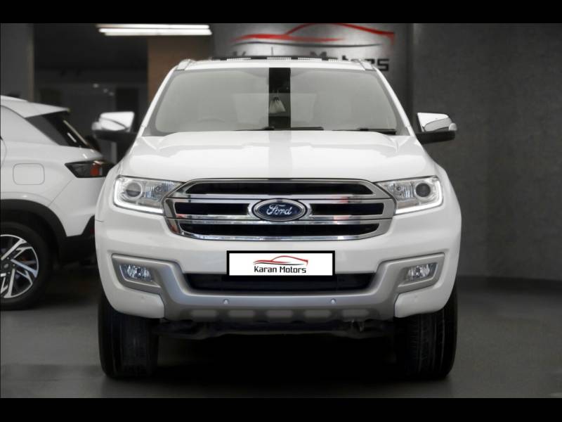 Ford Endeavour Titanium 2.2 4x2 AT