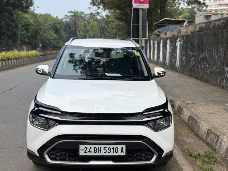 Kia Carens Prestige (O) 1.5 Petrol 7 STR