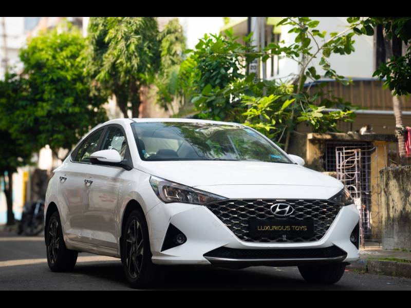 Hyundai Verna SX (O)1.6 VTVT