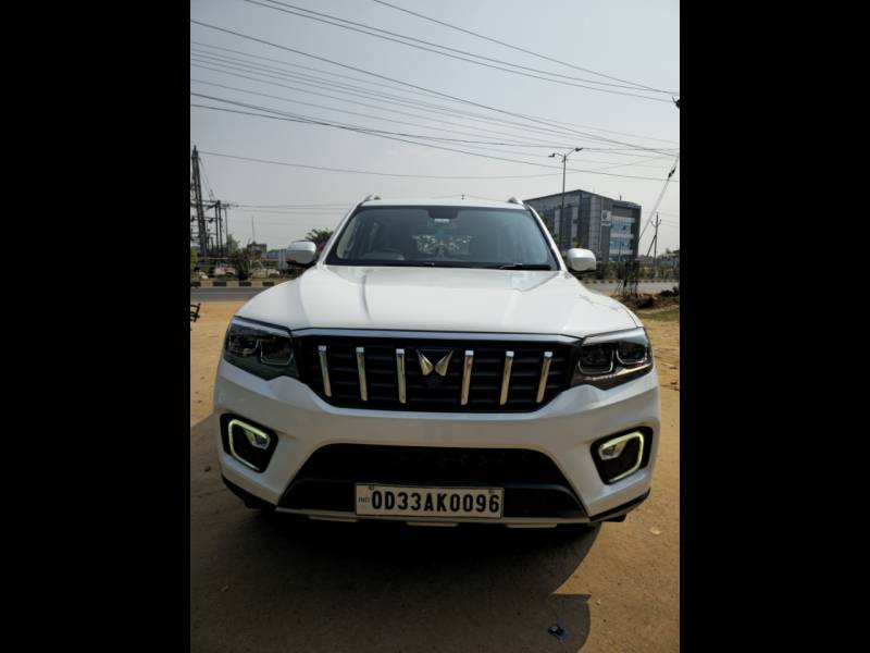 Mahindra Scorpio-N Z8 L Diesel MT 2WD 7 STR