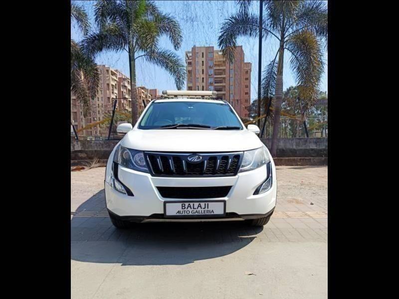 Mahindra XUV500 W6 FWD AT
