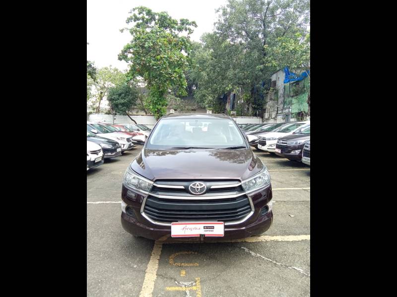 Toyota Innova Crysta 2.4 GX 8 STR