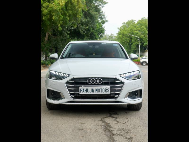 Audi A4 Technology 40 TFSI