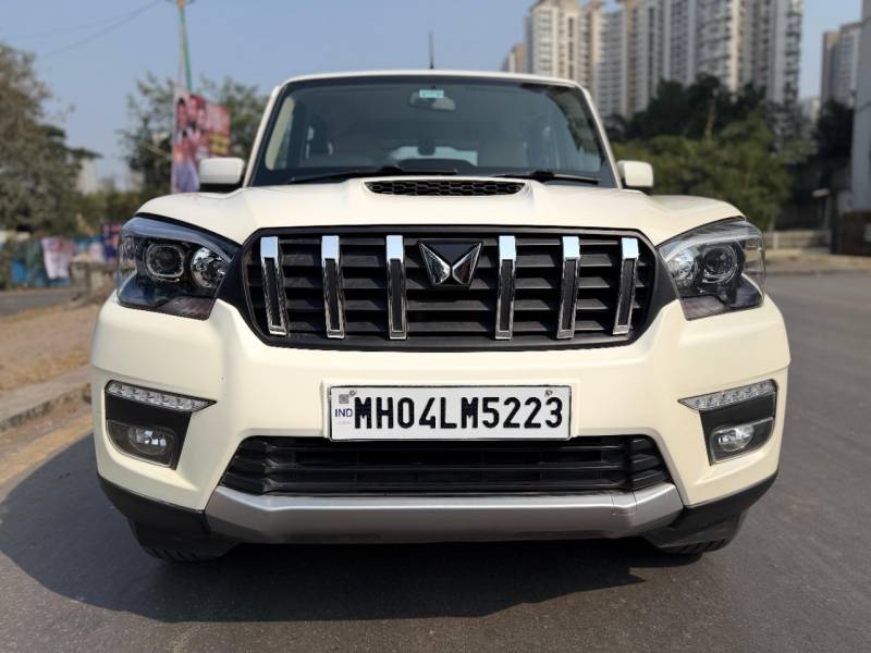 Mahindra Scorpio S11 MT 7S