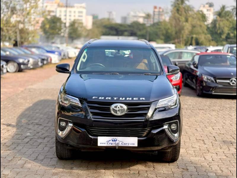 Toyota Fortuner 2.8 4x4 AT