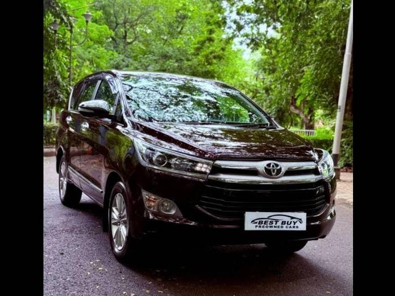 Toyota Innova Crysta 2.8 ZX AT 7 STR