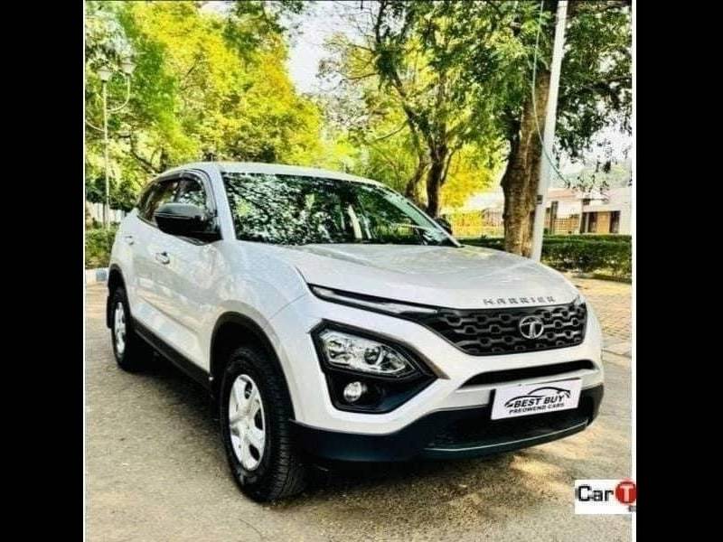 Tata Harrier XM