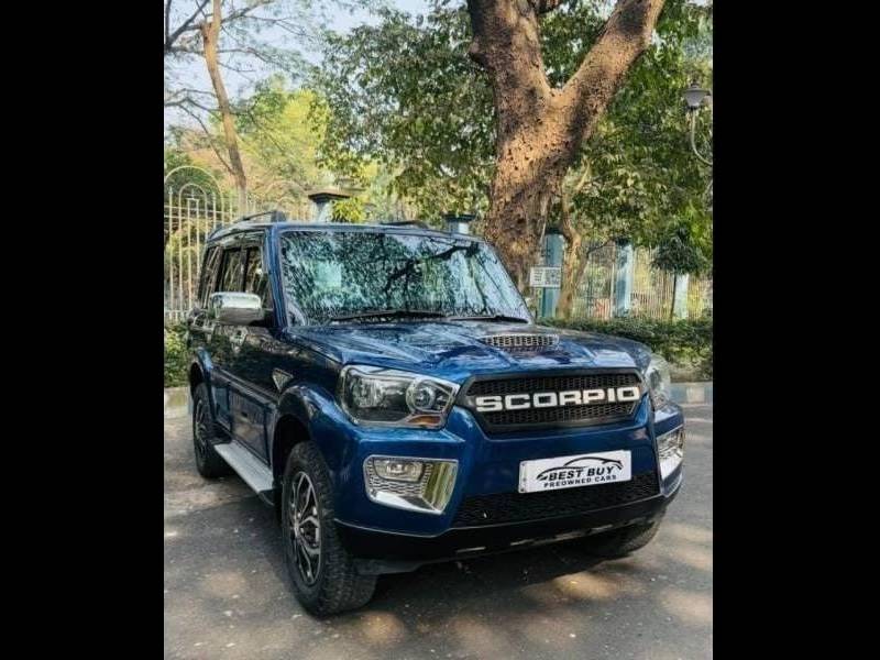 Mahindra Scorpio S4