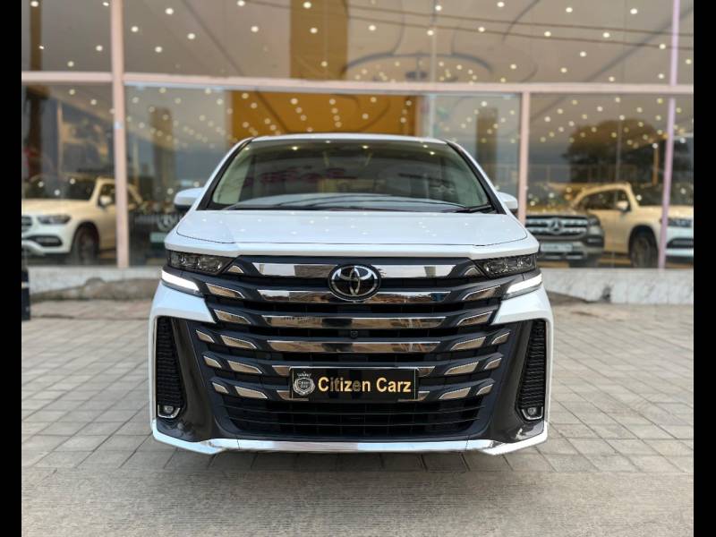 Toyota Vellfire VIP - Executive Lounge