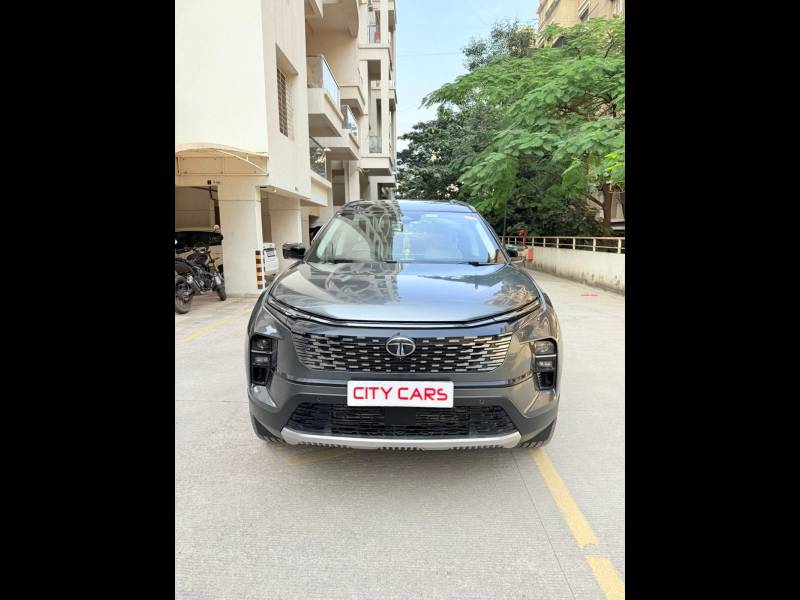 Tata Safari Accomplished Plus 7 STR Stealth Edition AT