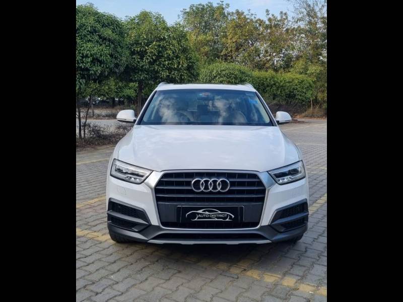 Audi Q3 30 TFSI Premium