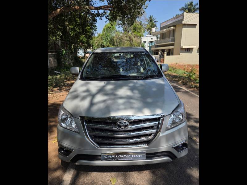 Toyota Innova 2.5 G4 8 STR