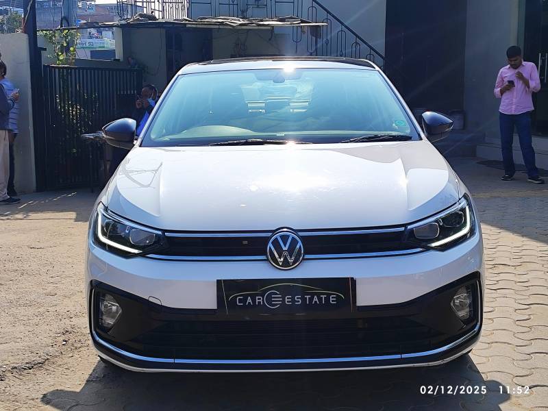 Volkswagen Virtus Topline 1.0 TSI AT