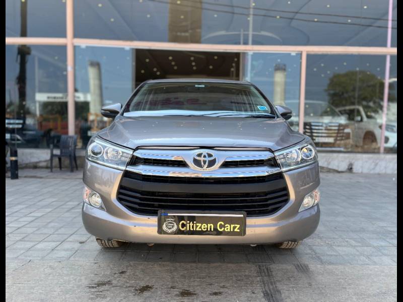 Toyota Innova Crysta 2.4 VX 7 STR