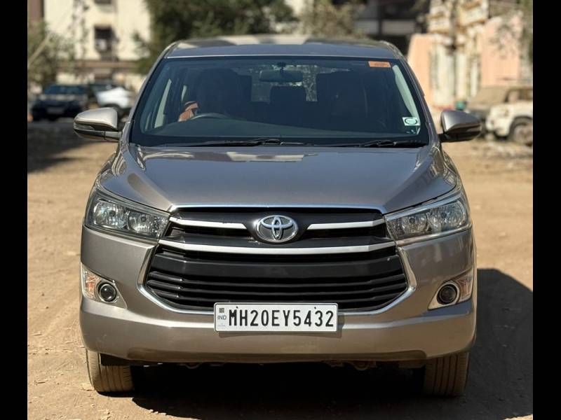 Toyota Innova Crysta 2.8 GX AT 8 STR