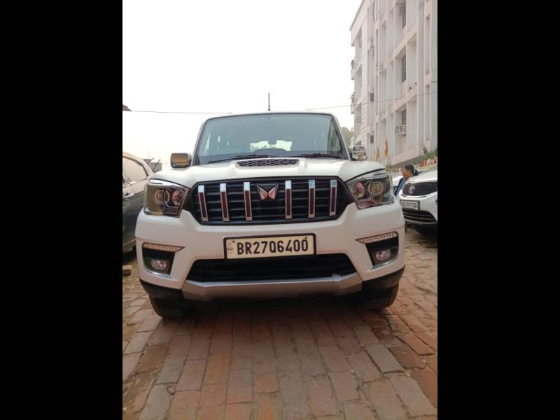 Mahindra Scorpio Classic S11