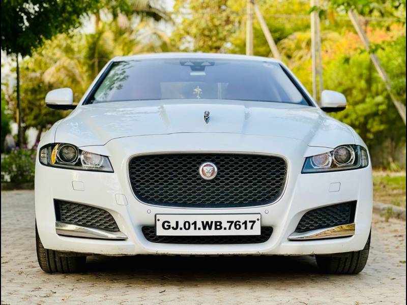 Jaguar XF Pure Diesel
