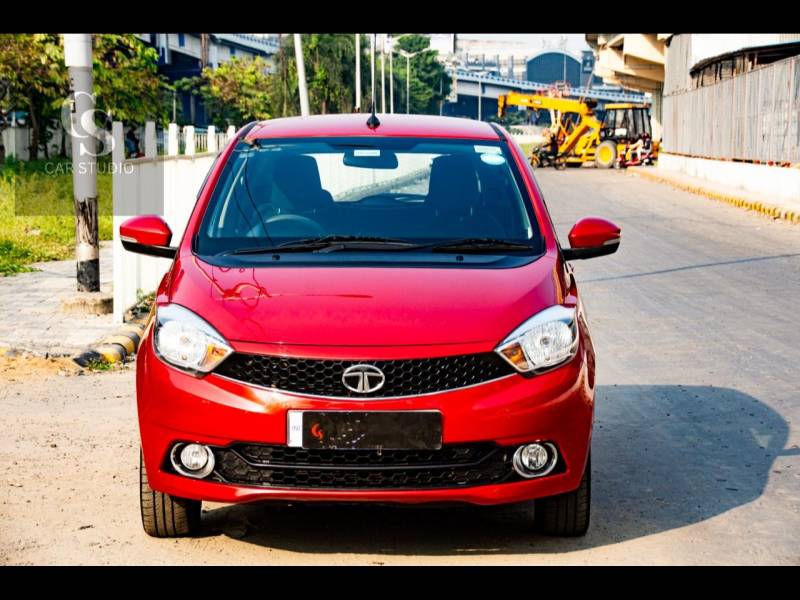 Tata Tiago Revotron XZ