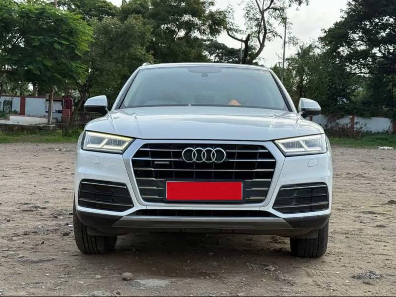 Audi Q5 35 TDI Premium Plus