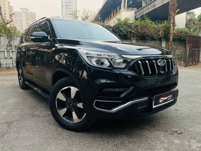 Mahindra Alturas G4 4WD AT