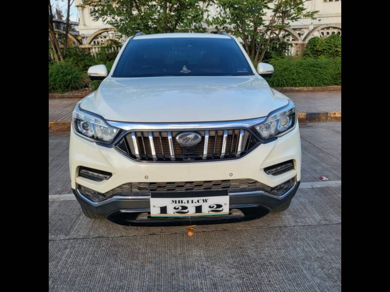 Mahindra Alturas G4 4WD AT