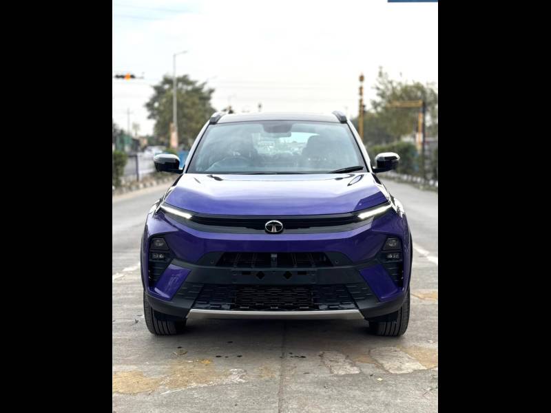 Tata Nexon Fearless (S) Purple 1.2 Petrol 6MT Dual Tone