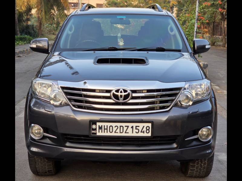 Toyota Fortuner 3.0 4X4 MT