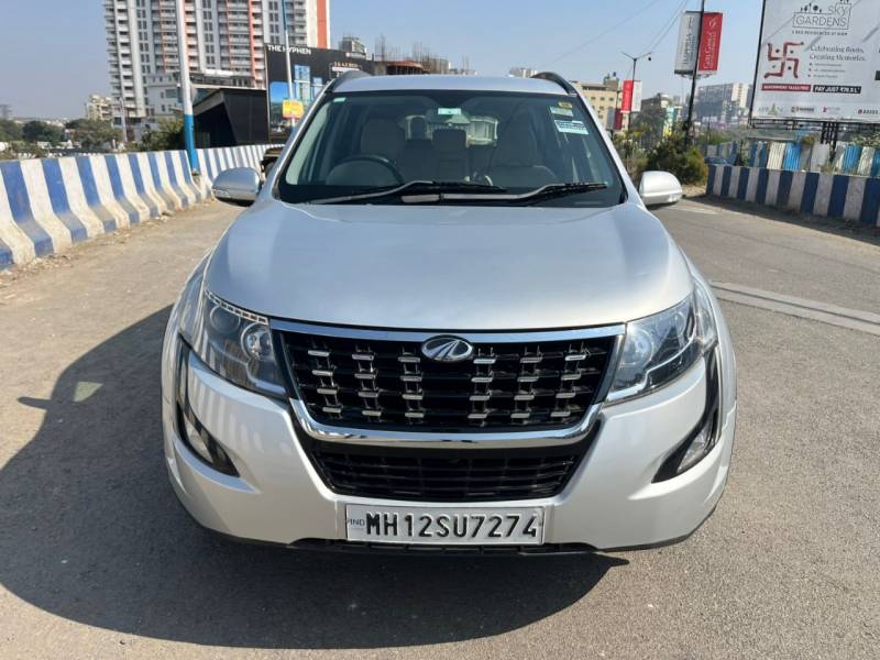 Mahindra XUV500 W7 AT