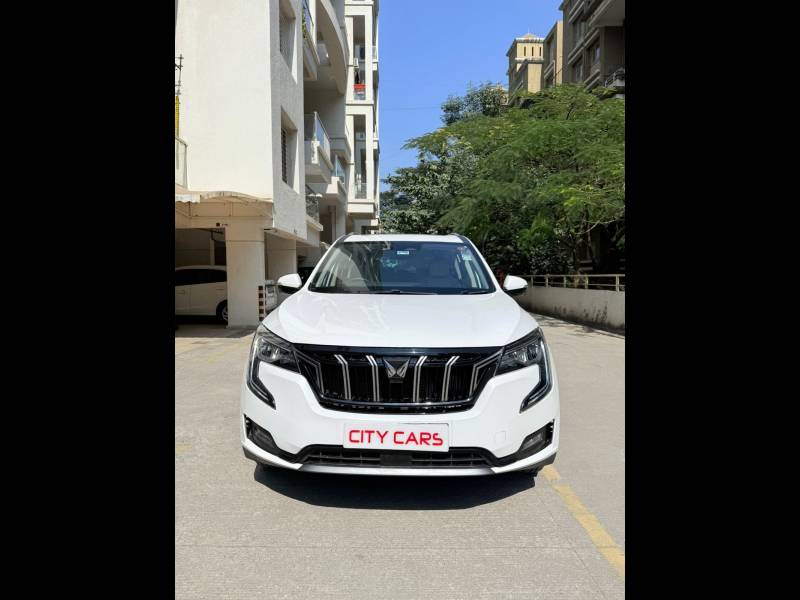Mahindra XUV700 AX7 Luxury Pack Diesel AT 7 STR