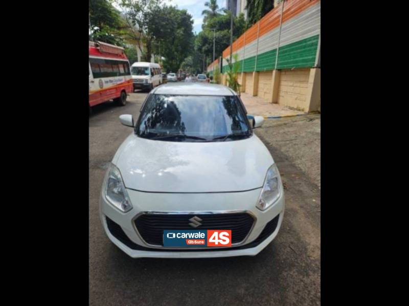 Maruti Suzuki Swift VXi AMT