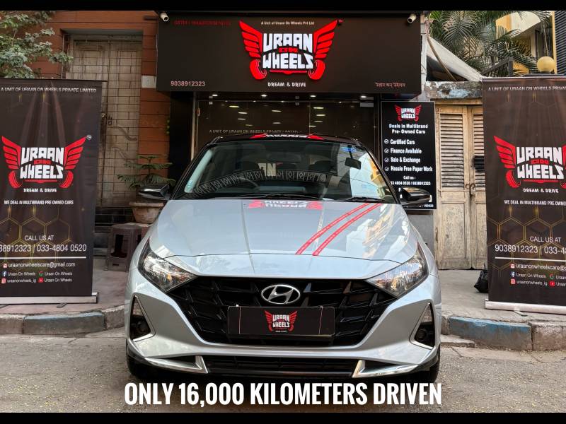 Hyundai i20 Sportz 1.2 MT Dual Tone