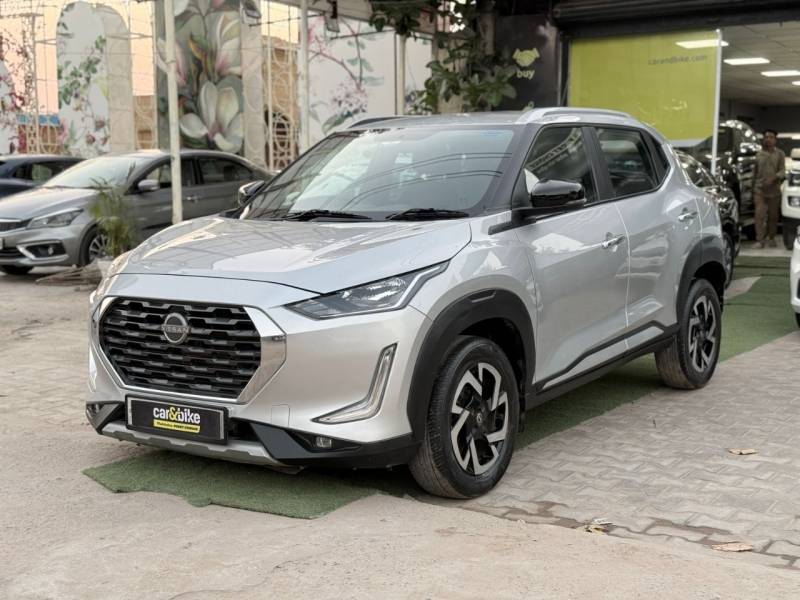 Nissan Magnite XV Premium Turbo CVT