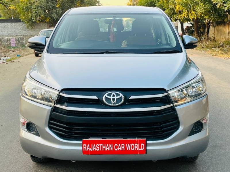 Toyota Innova Crysta 2.4 G 7 STR