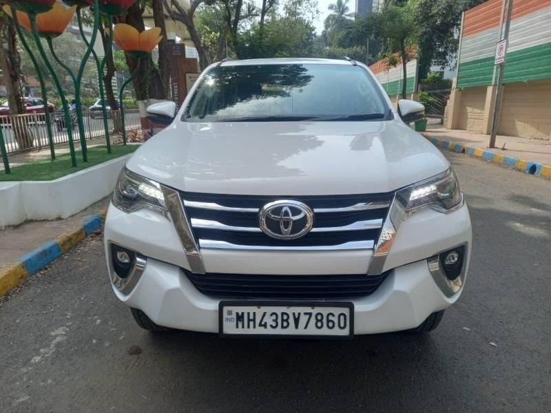 Toyota Fortuner 2.8 4x4 AT