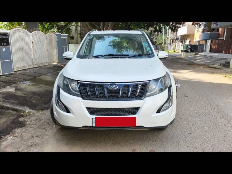 Mahindra XUV500 W10 FWD