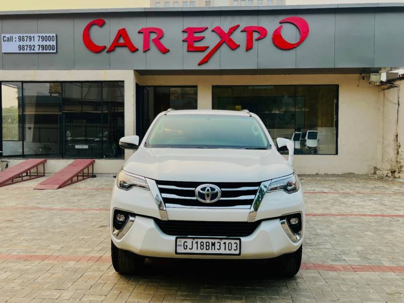 Toyota Fortuner 2.8 4x2 AT