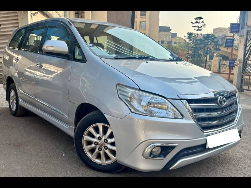 Toyota Innova 2.5 VX (Diesel) 8 STR Euro4