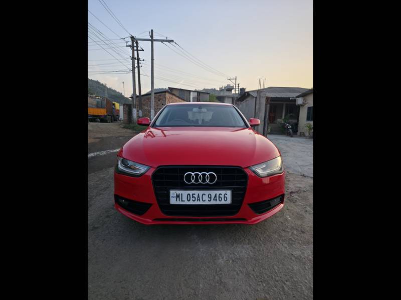 Audi A4 35 TDI Premium Sport + Sunroof