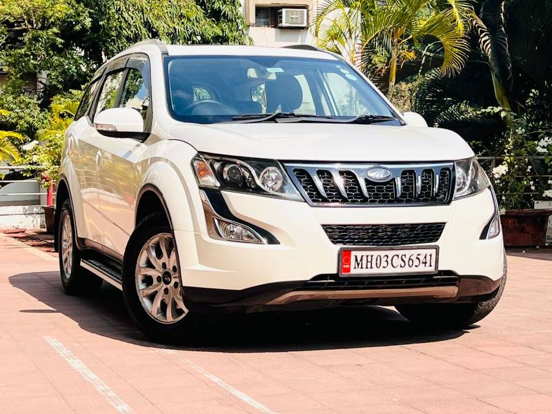 Mahindra XUV500 W10 FWD