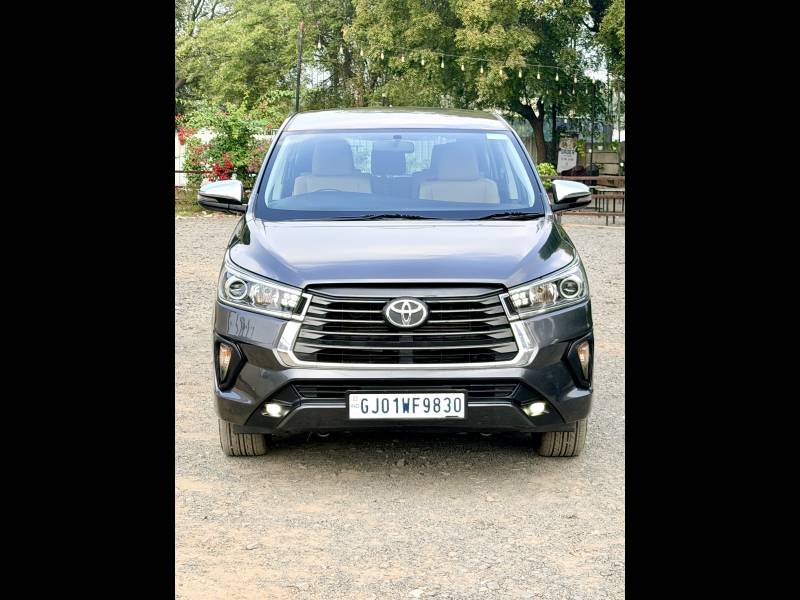 Toyota Innova Crysta 2.4 Z 7 STR