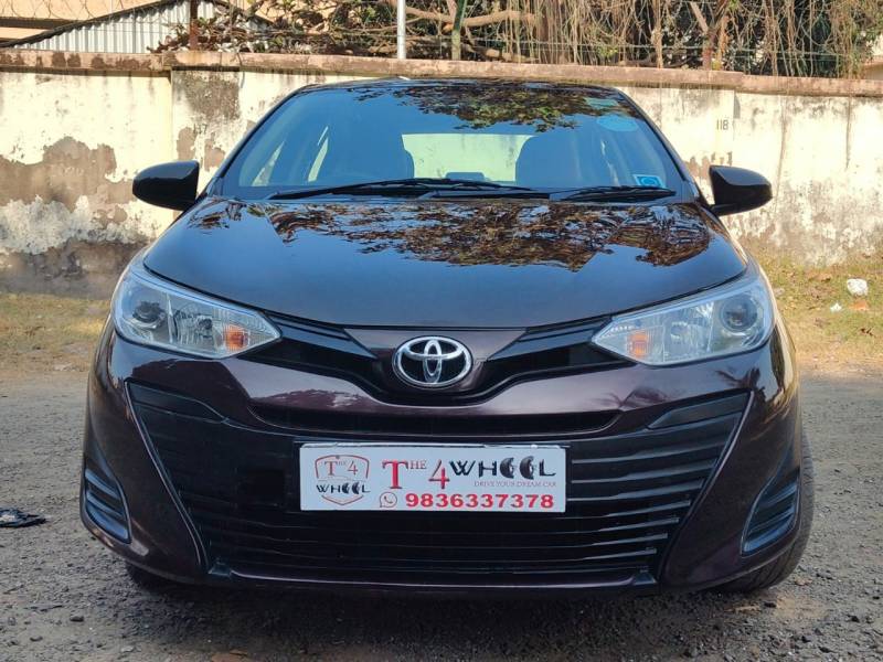 Toyota Yaris J MT