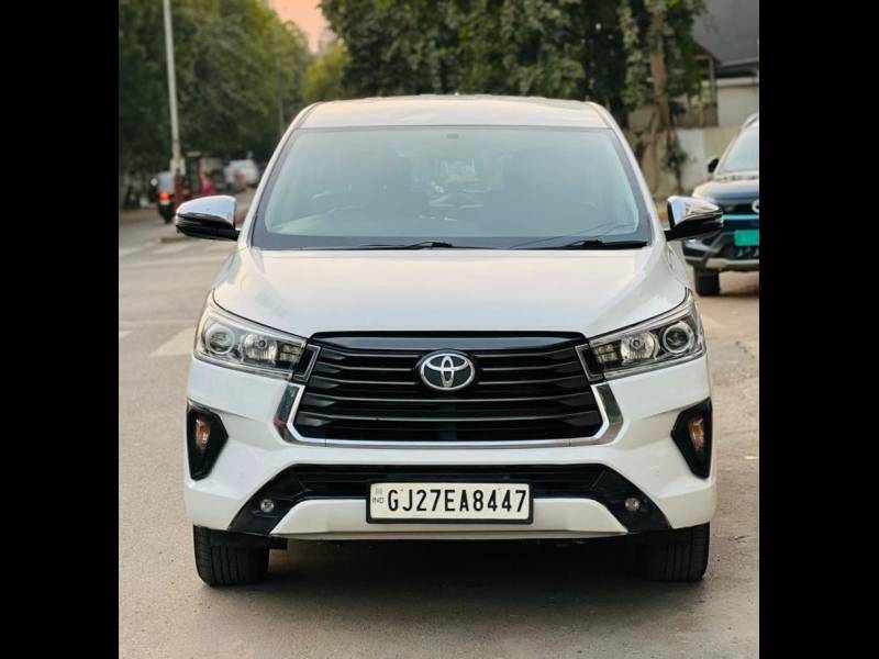 Toyota Innova Crysta 2.4 ZX AT 7 STR