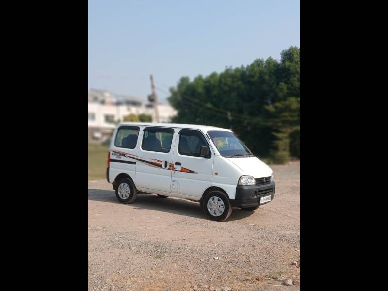 Maruti Suzuki Eeco 5 STR