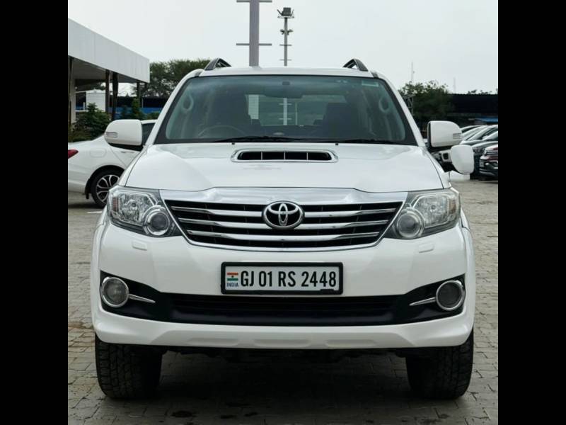 Toyota Fortuner 3.0 4X4 MT