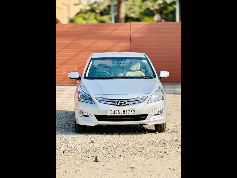 Hyundai Verna 1.6 CRDI SX