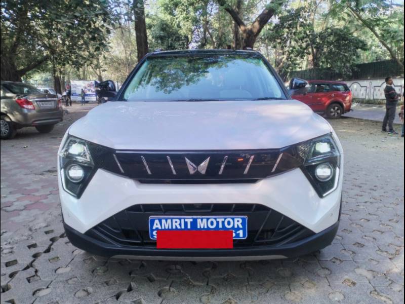 Mahindra XUV 3XO AX7L 1.2 Petrol
