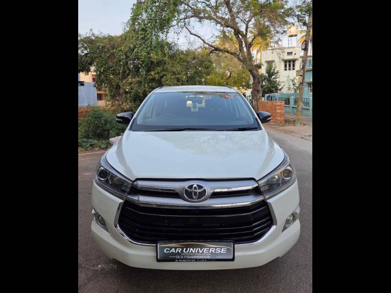 Toyota Innova Crysta 2.4 VX 8 STR